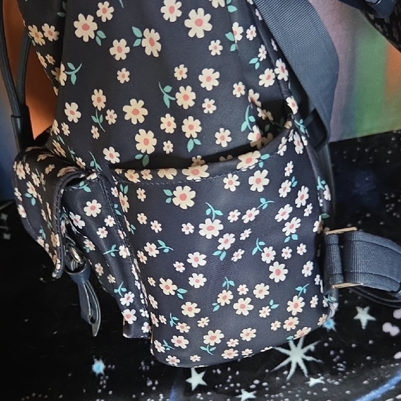 Kate Spade Navy and White Daisy Backpack - Picture 11 of 14